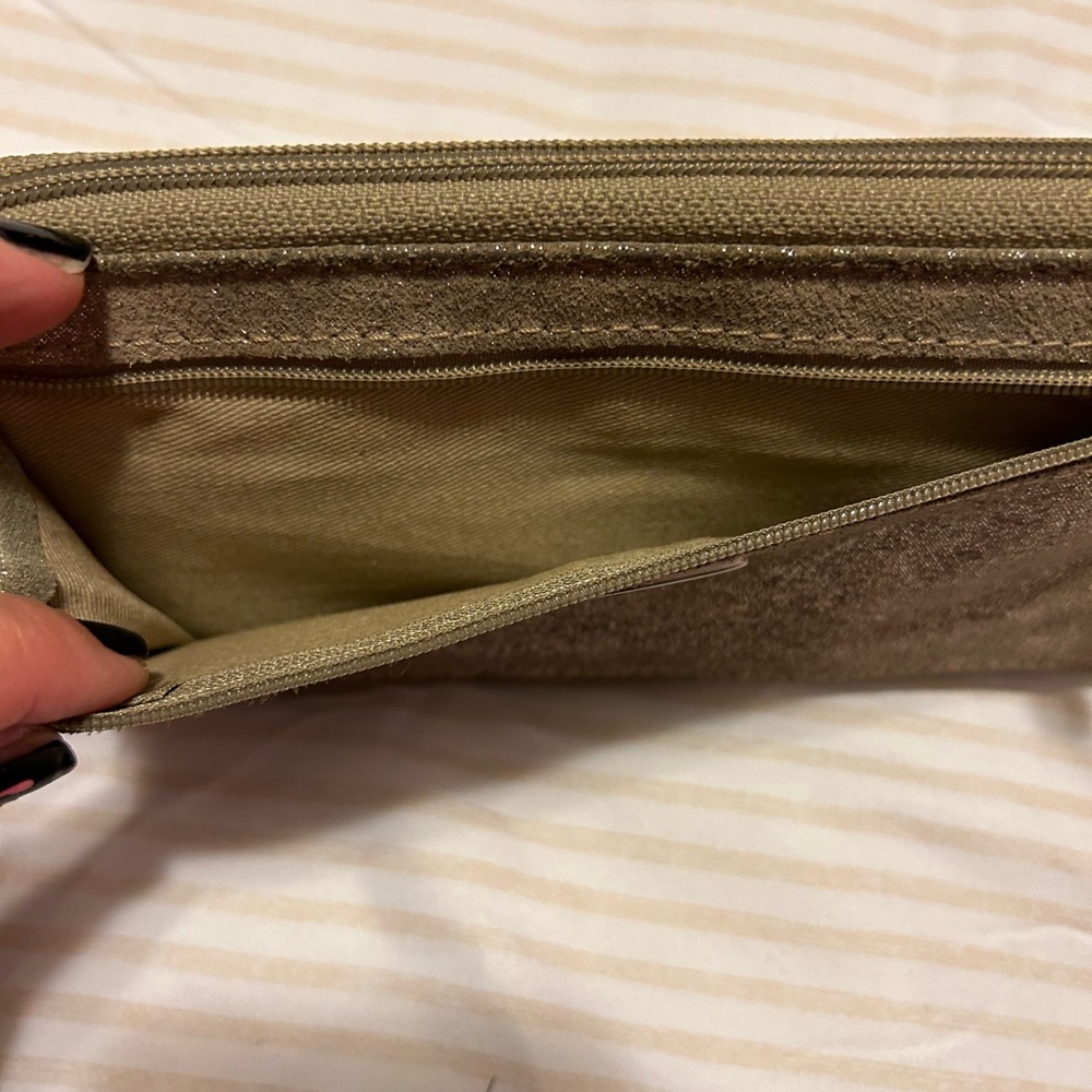 Fossil Wallet - Picture 6 of 6